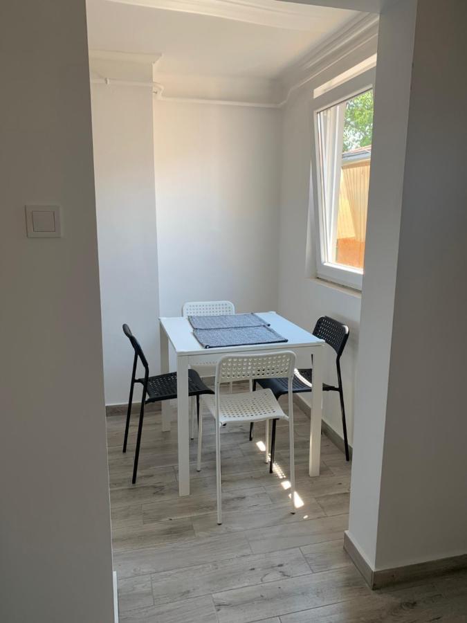 Amira Apartman Apartment Hajduszoboszlo Ngoại thất bức ảnh